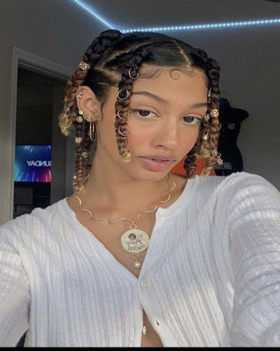 Ring Ponytail
