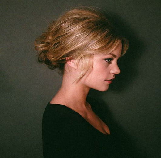 low-twisted-chignon